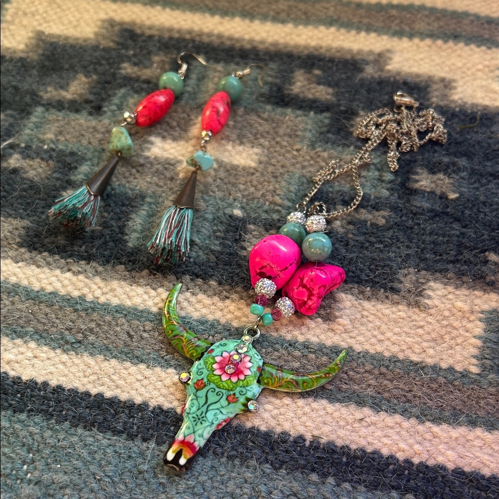 XL Floral Bull Pendant Necklace and Dangle Fringe Earring Set Pink Turquoise